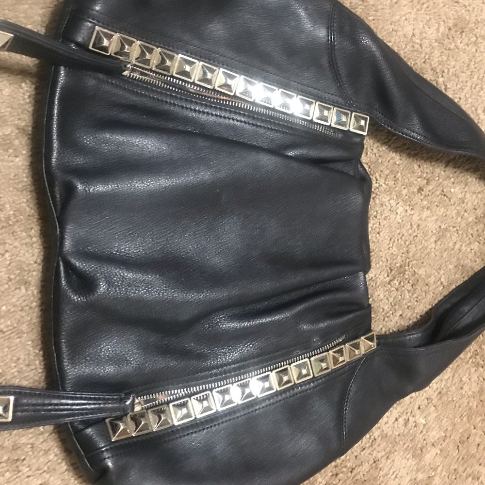 B,makowsky  purse
